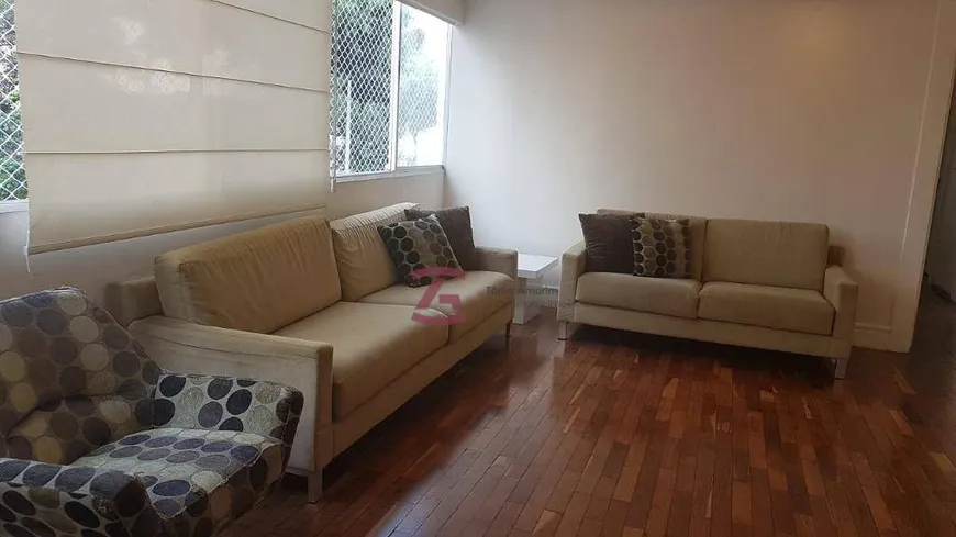 Foto 1 de Apartamento com 3 Quartos à venda, 127m² em Higienópolis, São Paulo