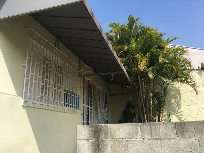 Foto 1 de Casa com 3 Quartos à venda, 147m² em Jardim Colonia, Jundiaí