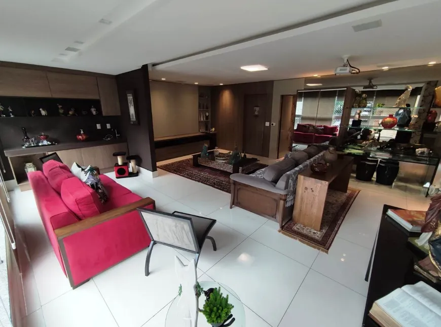 Foto 1 de Apartamento com 4 Quartos à venda, 325m² em Cruzeiro, Belo Horizonte