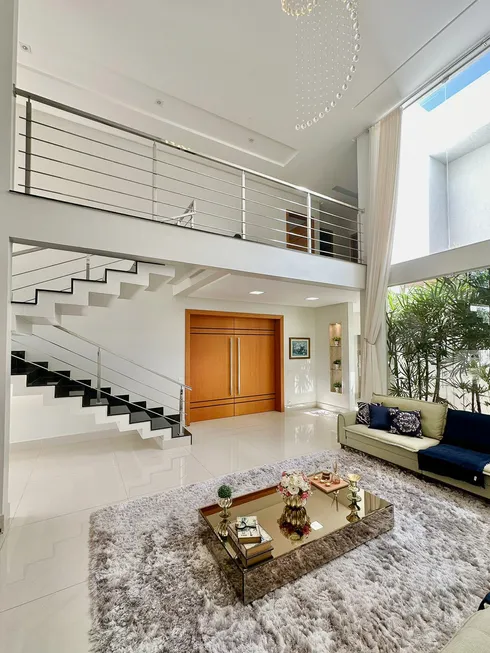 Foto 1 de Casa de Condomínio com 4 Quartos à venda, 380m² em Residencial Anaville, Anápolis