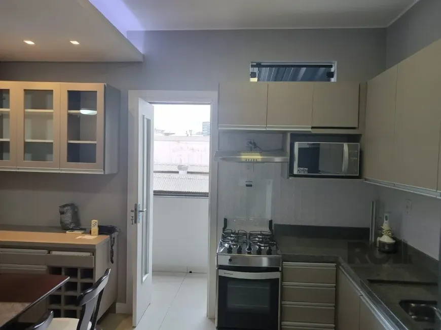 Foto 1 de Apartamento com 2 Quartos à venda, 77m² em Floresta, Porto Alegre