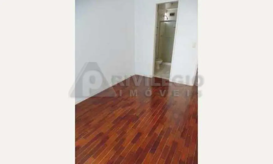 Foto 1 de Apartamento com 2 Quartos à venda, 76m² em Cosme Velho, Rio de Janeiro