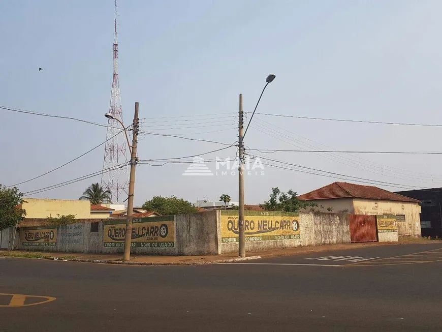 Foto 1 de Lote/Terreno à venda, 974m² em Boa Vista, Uberaba