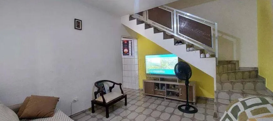 Foto 1 de Sobrado com 2 Quartos à venda, 132m² em Parque Oratorio, Santo André