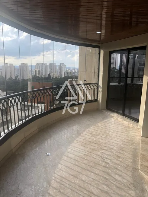 Foto 1 de Apartamento com 4 Quartos à venda, 225m² em Morumbi, São Paulo