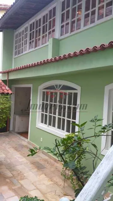 Foto 1 de Casa de Condomínio com 2 Quartos à venda, 206m² em Pechincha, Rio de Janeiro