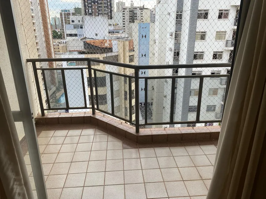 Foto 1 de Apartamento com 3 Quartos para alugar, 110m² em Setor Oeste, Goiânia