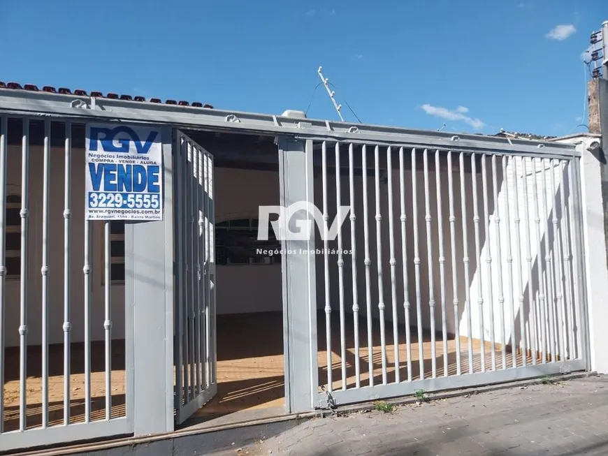 Foto 1 de Casa com 3 Quartos à venda, 355m² em Martins, Uberlândia