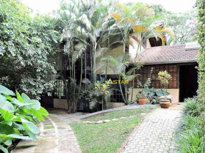 Foto 1 de Casa de Condomínio com 5 Quartos à venda, 365m² em Chácara dos Junqueiras, Carapicuíba