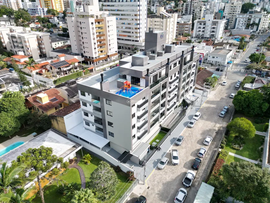 Foto 1 de Apartamento com 2 Quartos à venda, 69m² em Trindade, Florianópolis