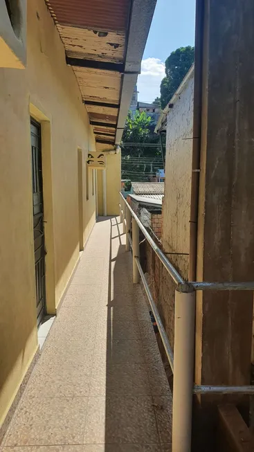 Foto 1 de Prédio Comercial com 10 Quartos à venda, 200m² em São José Operário, Manaus