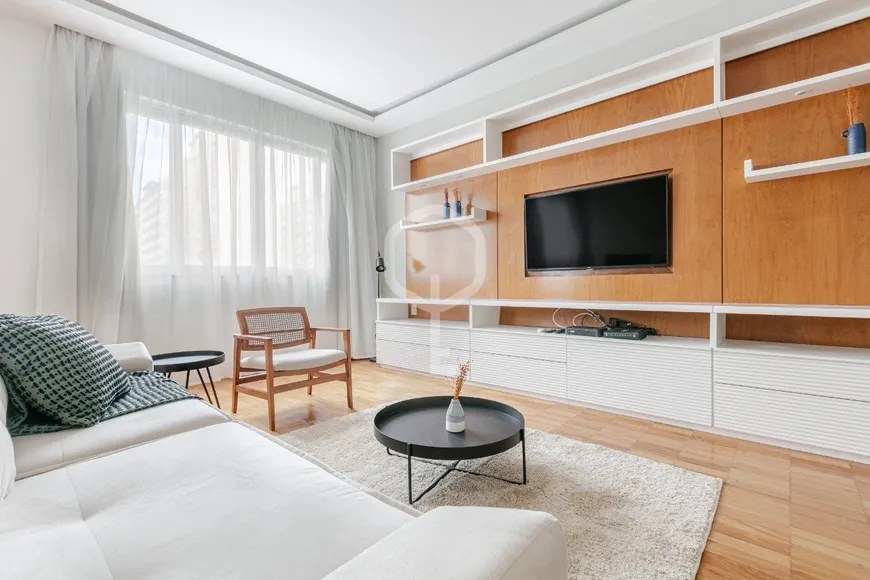 Foto 1 de Apartamento com 3 Quartos para alugar, 146m² em Leblon, Rio de Janeiro
