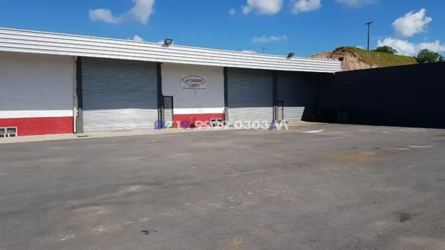 Foto 1 de Galpão/Depósito/Armazém à venda, 1500m² em Centro, Simões Filho