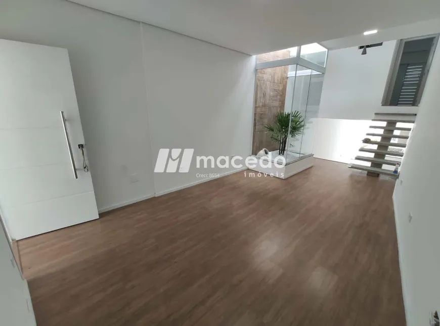 Foto 1 de Casa com 2 Quartos à venda, 147m² em Vila Dos Remedios, São Paulo