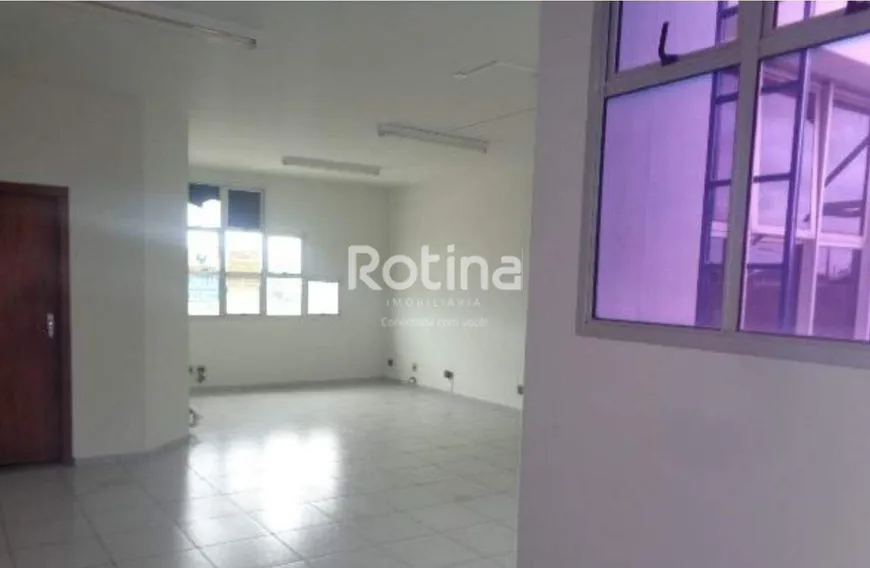 Foto 1 de Sala Comercial para alugar, 85m² em Nossa Senhora Aparecida, Uberlândia