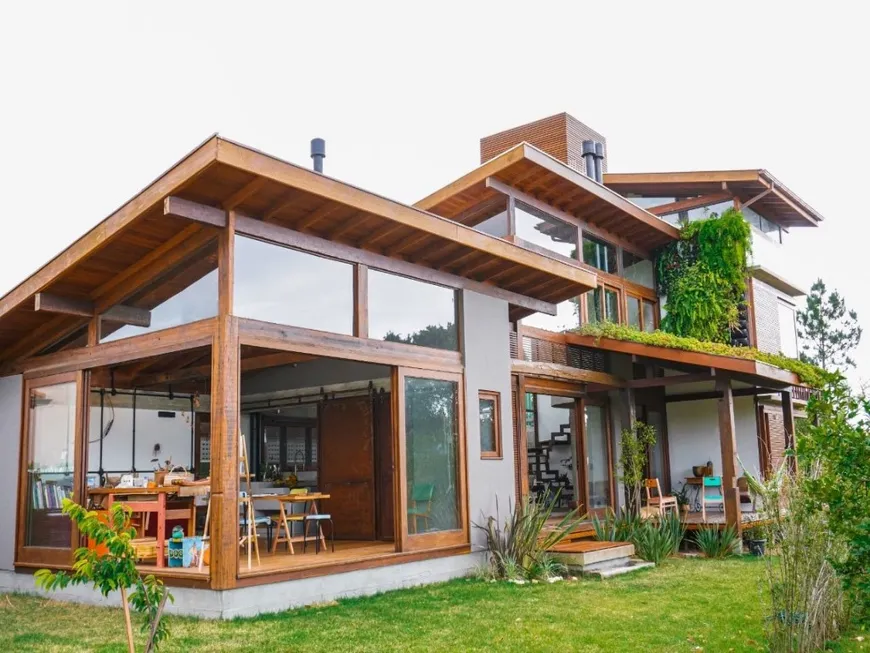 Foto 1 de Casa de Condomínio com 3 Quartos à venda, 215m² em Rio Tavares, Florianópolis