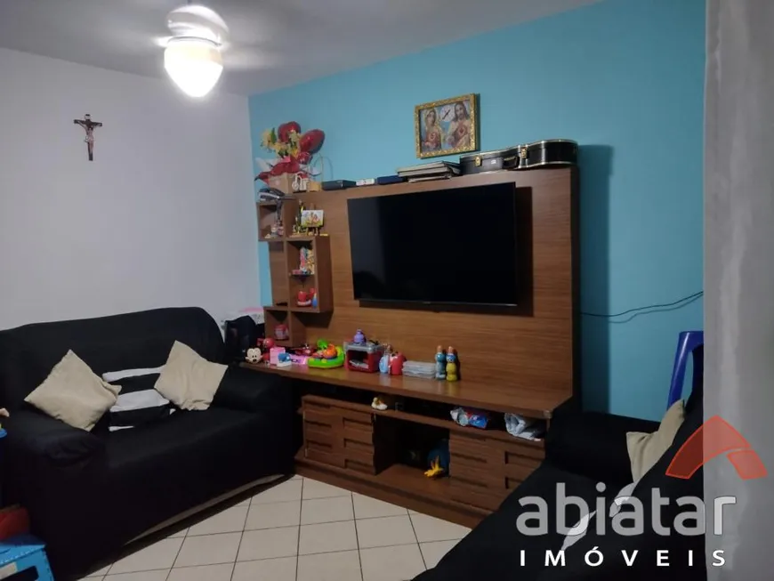 Foto 1 de Casa com 2 Quartos à venda, 65m² em Jardim Beatriz, Taboão da Serra