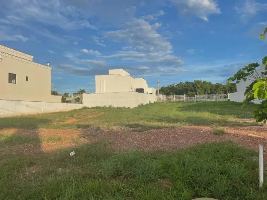 Foto 1 de Lote/Terreno à venda, 300m² em Condomínio Belvedere, Cuiabá