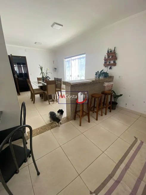 Foto 1 de Casa com 3 Quartos à venda, 193m² em Jardim Noêmia, Franca