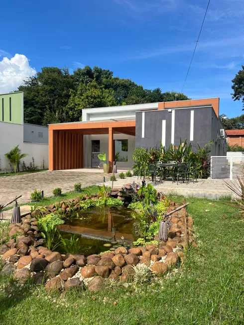Foto 1 de Casa de Condomínio com 3 Quartos à venda, 243m² em Novo Uruguai, Teresina