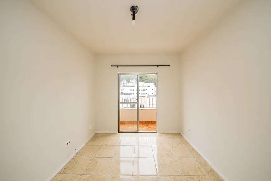 Foto 1 de Apartamento com 1 Quarto à venda, 50m² em Cascatinha, Juiz de Fora