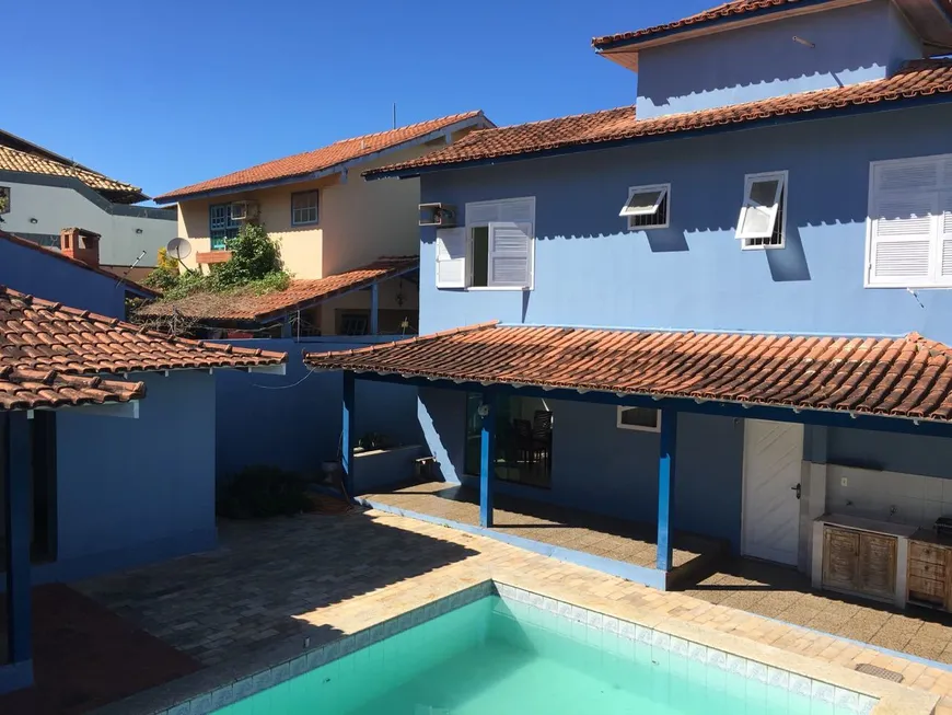 Foto 1 de Casa com 5 Quartos à venda, 320m² em Cancela Preta, Macaé