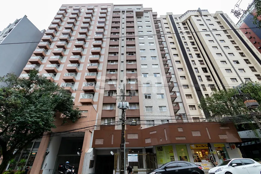 Foto 1 de Apartamento com 3 Quartos à venda, 128m² em Centro, Curitiba