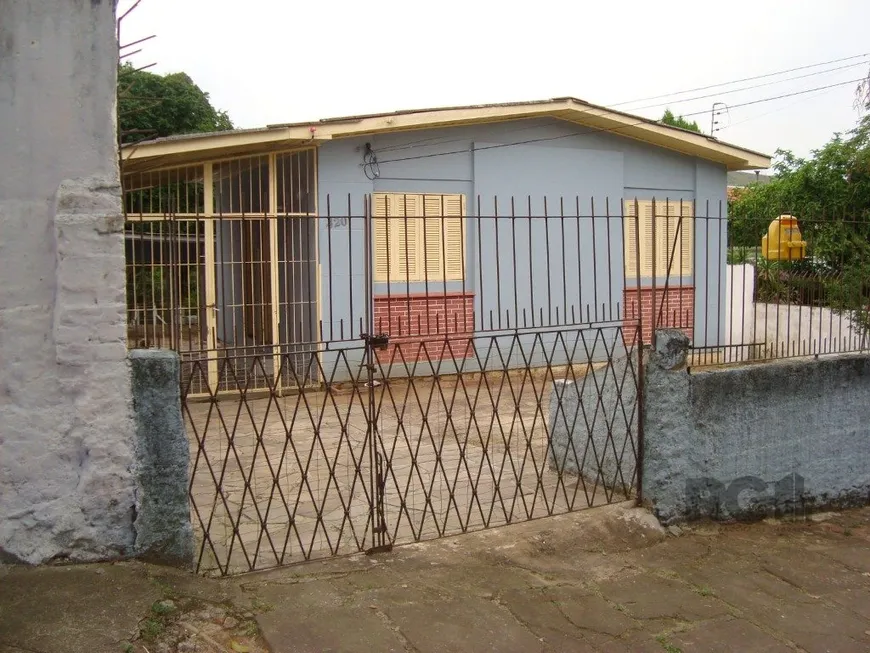 Foto 1 de Casa com 2 Quartos à venda, 1233m² em Teresópolis, Porto Alegre