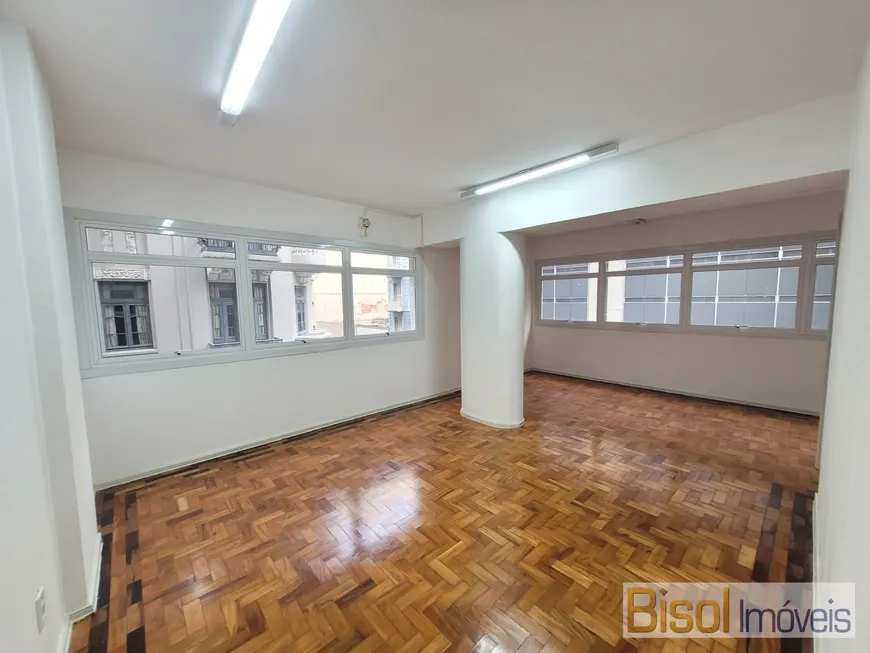 Foto 1 de Sala Comercial para alugar, 38m² em Centro Histórico, Porto Alegre