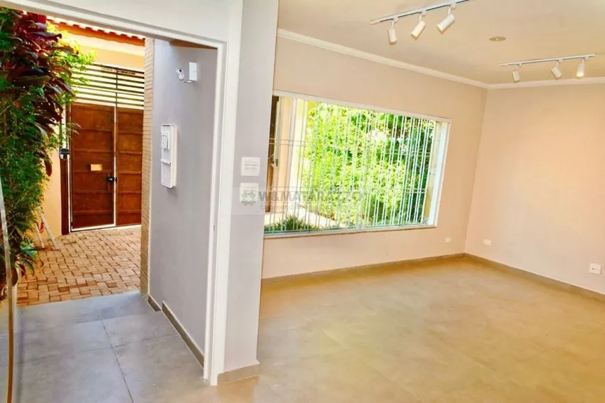 Foto 1 de Casa com 3 Quartos para alugar, 149m² em Campo Belo, São Paulo