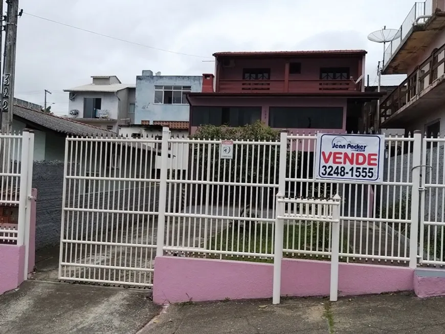 Foto 1 de Casa com 3 Quartos à venda, 250m² em Monte Cristo, Florianópolis