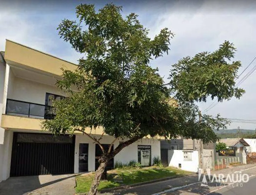 Foto 1 de Imóvel Comercial com 4 Quartos para alugar, 250m² em Vila Operaria, Itajaí