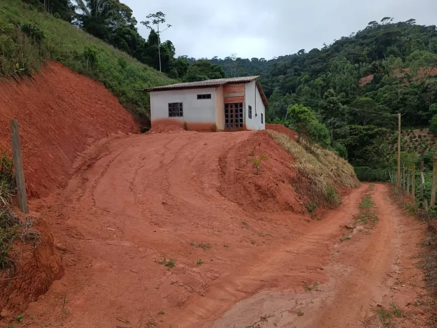 Foto 1 de Fazenda/Sítio com 3 Quartos à venda, 100m² em , Marechal Floriano