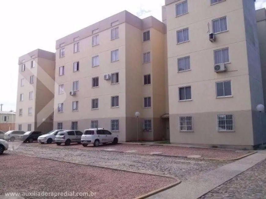 Foto 1 de Apartamento com 2 Quartos à venda, 43m² em Vila Nova, Porto Alegre