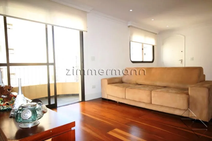 Foto 1 de Apartamento com 3 Quartos à venda, 115m² em Moema, São Paulo