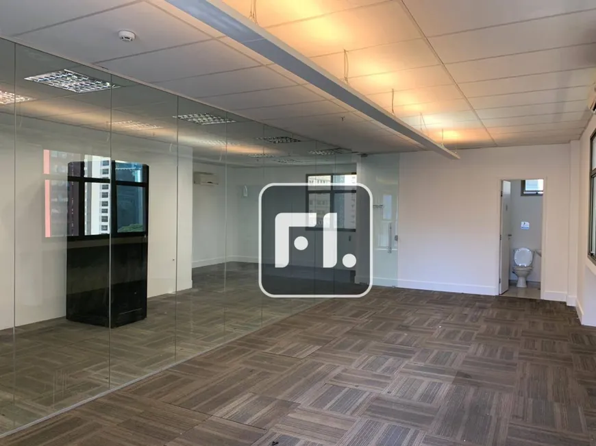 Foto 1 de Sala Comercial para venda ou aluguel, 120m² em Vila Olímpia, São Paulo