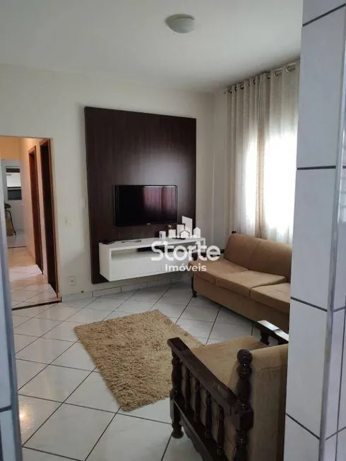 Foto 1 de Casa com 3 Quartos à venda, 215m² em Santa Mônica, Uberlândia