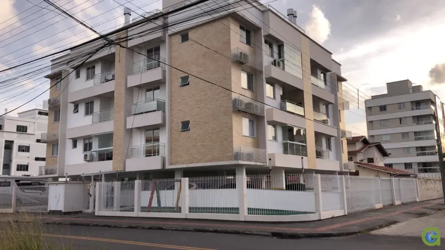 Foto 1 de Apartamento com 2 Quartos à venda, 102m² em Aririu, Palhoça