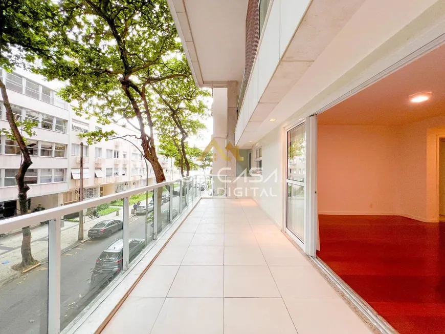 Foto 1 de Apartamento com 3 Quartos para venda ou aluguel, 199m² em Leblon, Rio de Janeiro
