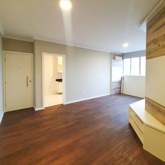 Foto 1 de Apartamento com 3 Quartos à venda, 82m² em Estreito, Florianópolis