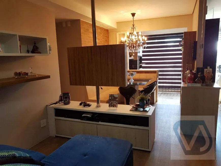 Foto 1 de Apartamento com 3 Quartos à venda, 72m² em Aurora, Londrina