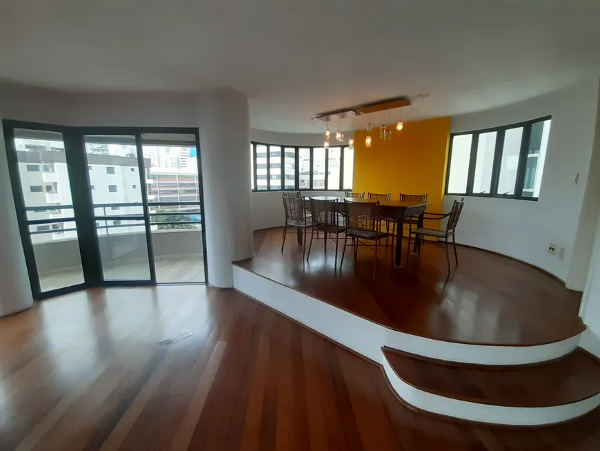 Foto 1 de Apartamento com 3 Quartos para venda ou aluguel, 220m² em Perdizes, São Paulo