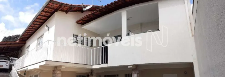 Foto 1 de Casa com 5 Quartos à venda, 210m² em Caiçara Adeláide, Belo Horizonte