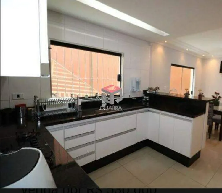 Foto 1 de Sobrado com 3 Quartos à venda, 201m² em Vila Linda, Santo André