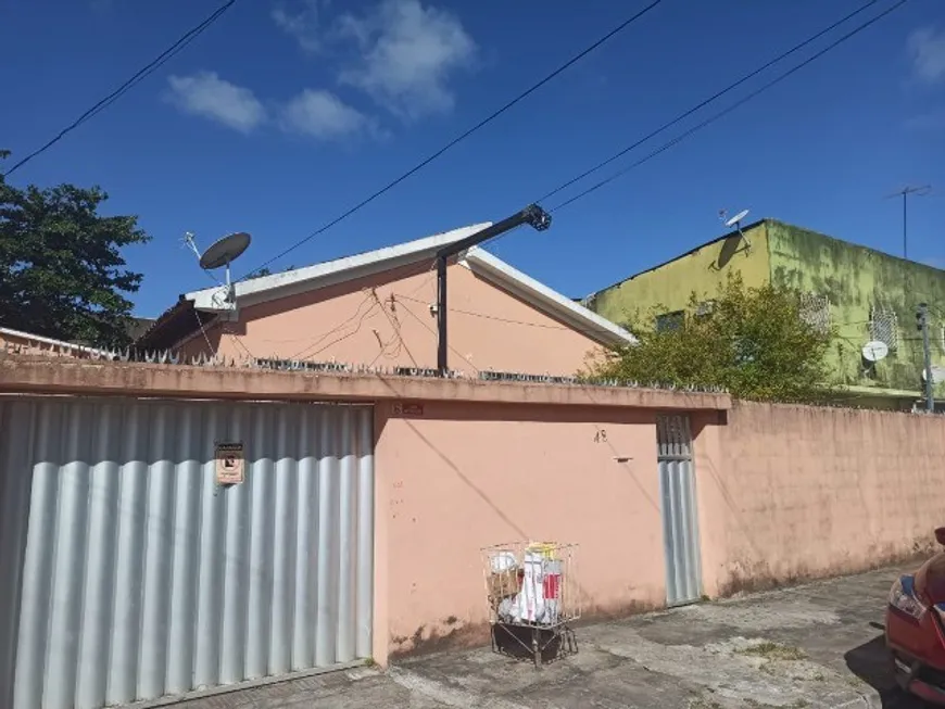 Foto 1 de Casa com 5 Quartos à venda, 228m² em Cordeiro, Recife