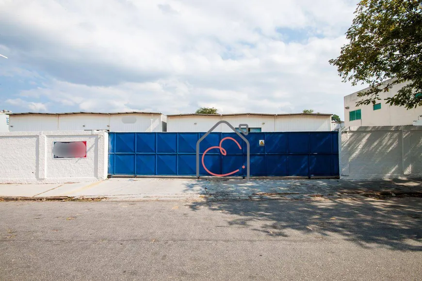 Foto 1 de Galpão/Depósito/Armazém para venda ou aluguel, 892m² em Granja dos Cavaleiros, Macaé