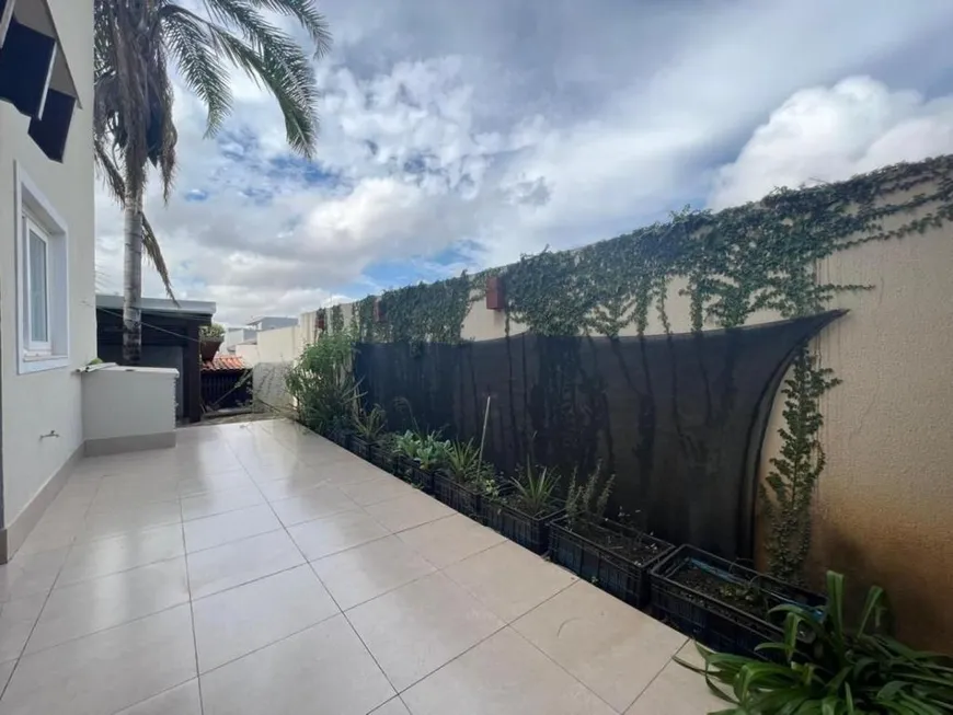 Foto 1 de Casa de Condomínio com 3 Quartos à venda, 454m² em Condomínio Belvedere, Cuiabá