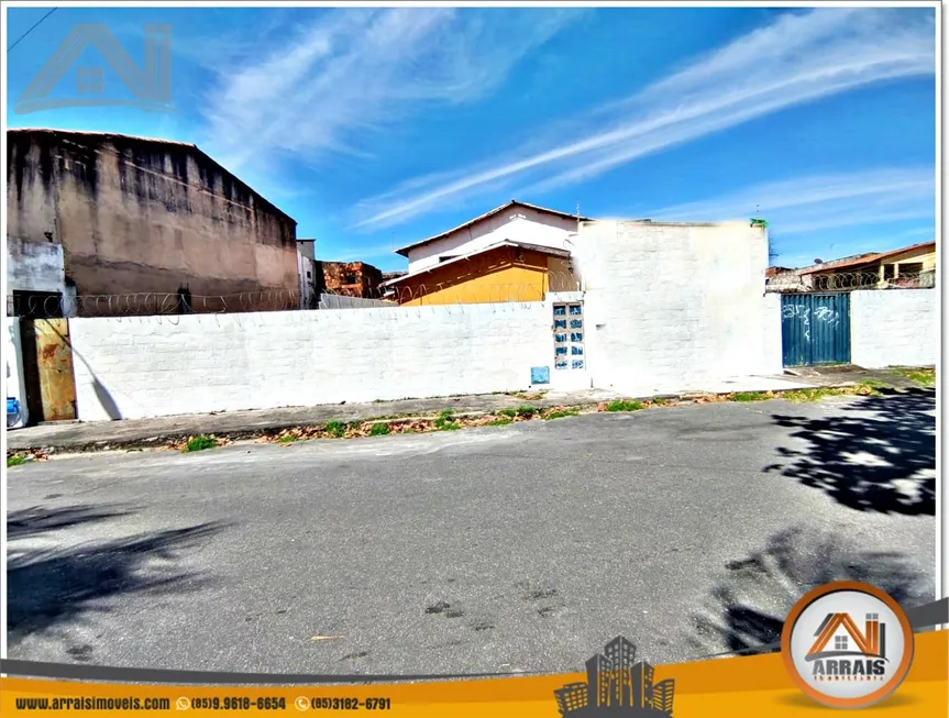 Foto 1 de Casa com 3 Quartos à venda, 250m² em Benfica, Fortaleza