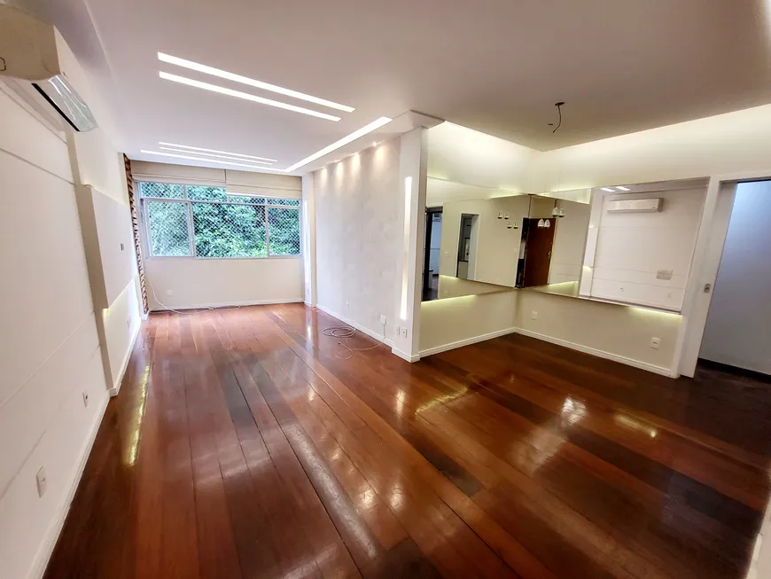 Foto 1 de Apartamento com 3 Quartos à venda, 104m² em Humaitá, Rio de Janeiro