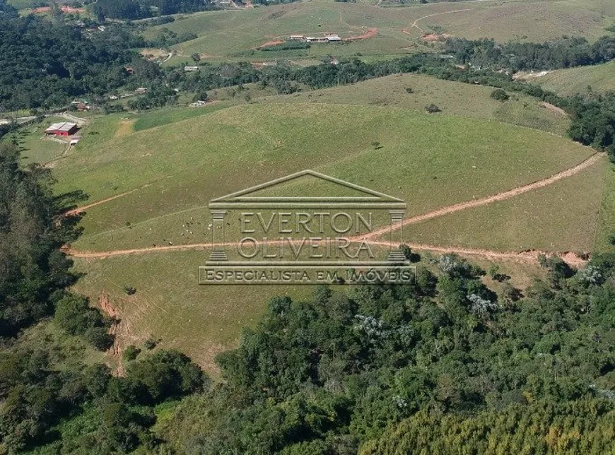 Foto 1 de Fazenda/Sítio com 2 Quartos à venda, 141660m² em , Igaratá